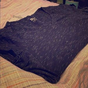 Black Tee
